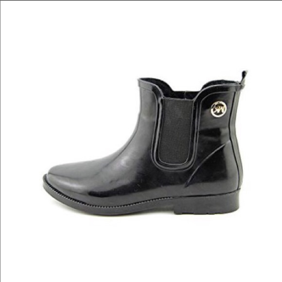 - MK Rain boots - Picture 2 of 6